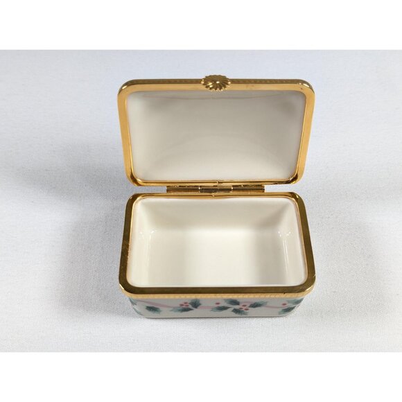 Vintage MIKASA Ribbon Holly porcelain trinket box, lidded jewelry storage box - Picture 8 of 9